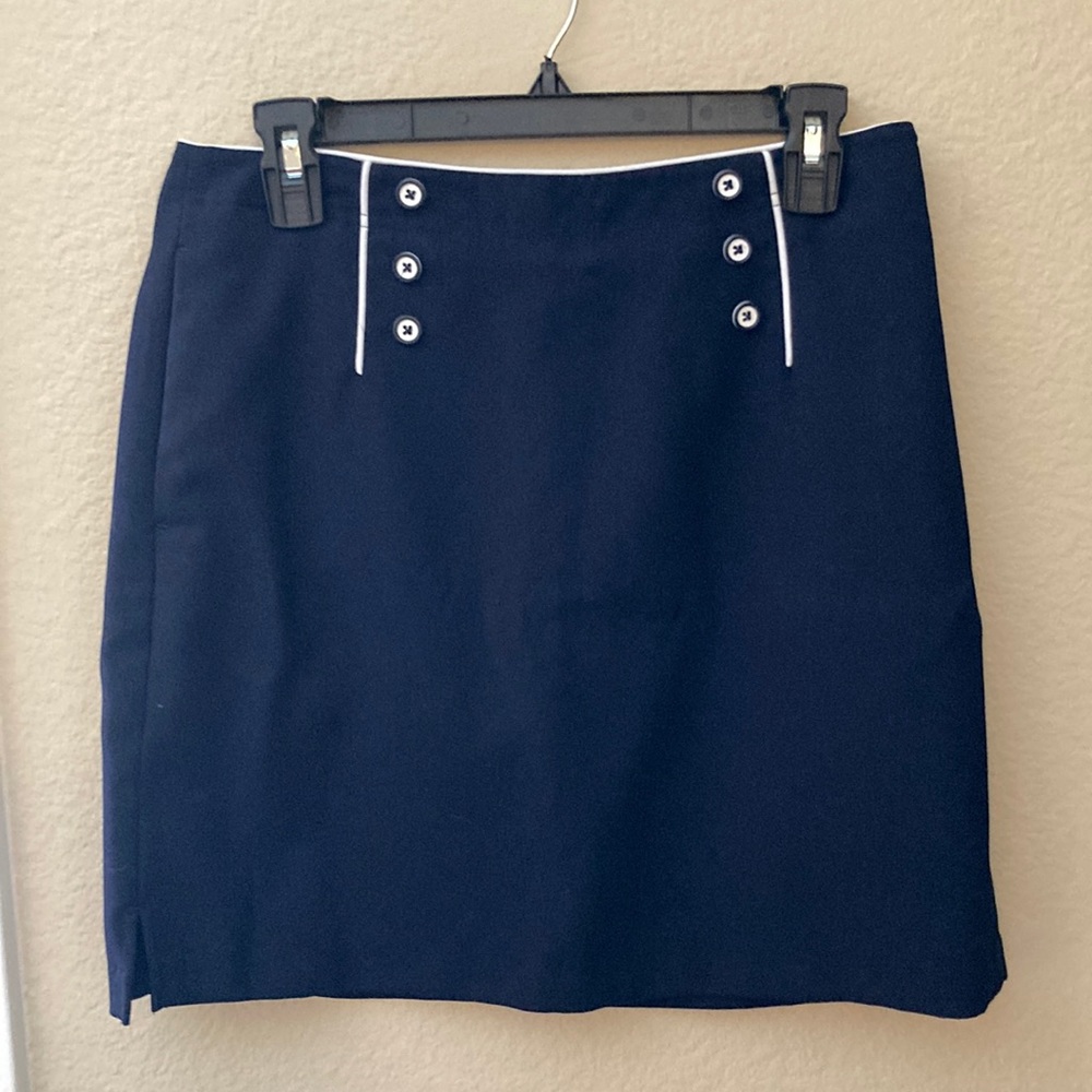 Women’s golf skirt